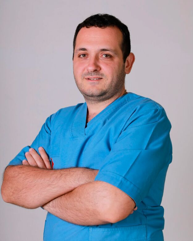 doktor Dermatolog Mustafa Loizou